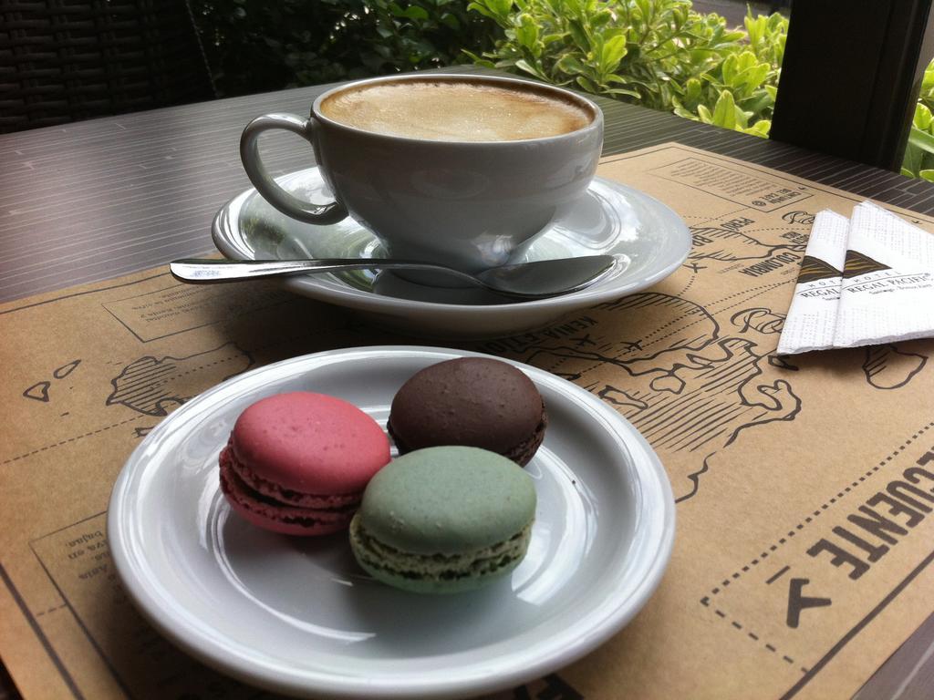 Hotel Regal Pacific Santiago de Chile Exteriér fotografie Macarons and coffee