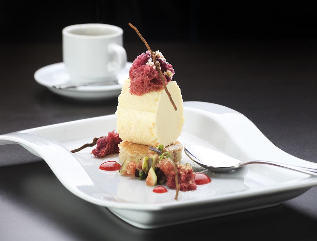 Hotel Regal Pacific Santiago de Chile Exteriér fotografie A dessert
